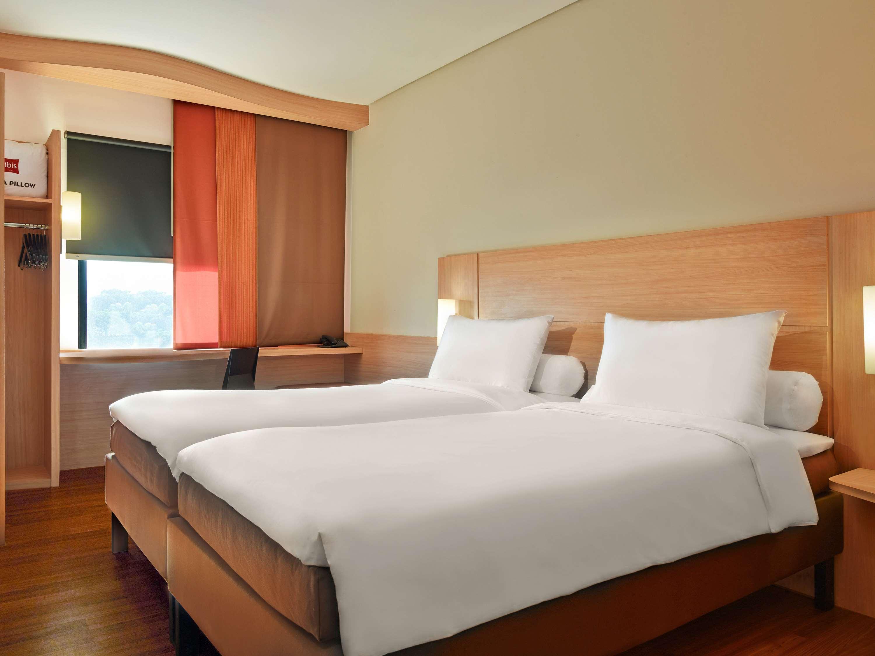 Swiss-Belinn Cawang Jakarta Exterior photo
