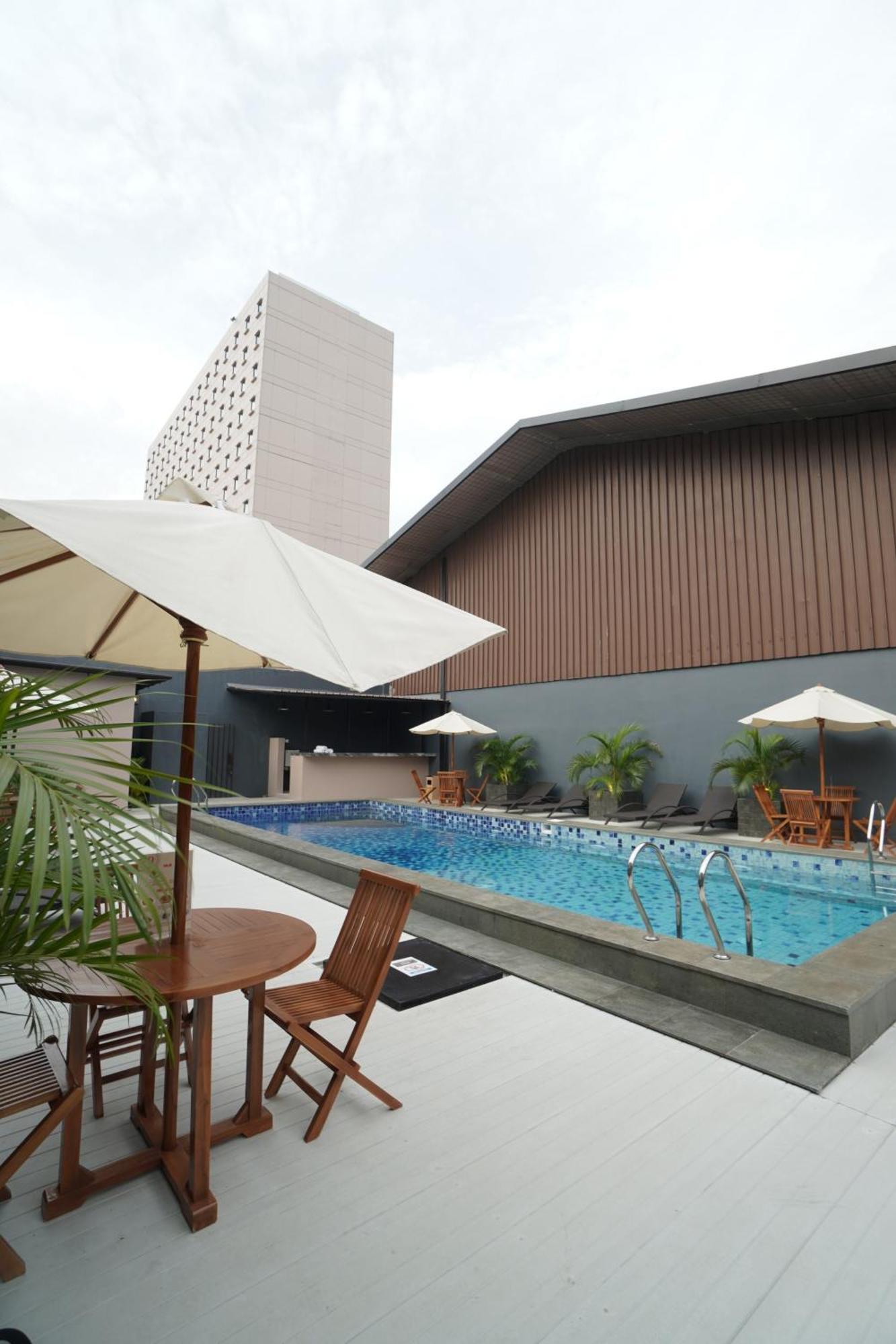 Swiss-Belinn Cawang Jakarta Exterior photo
