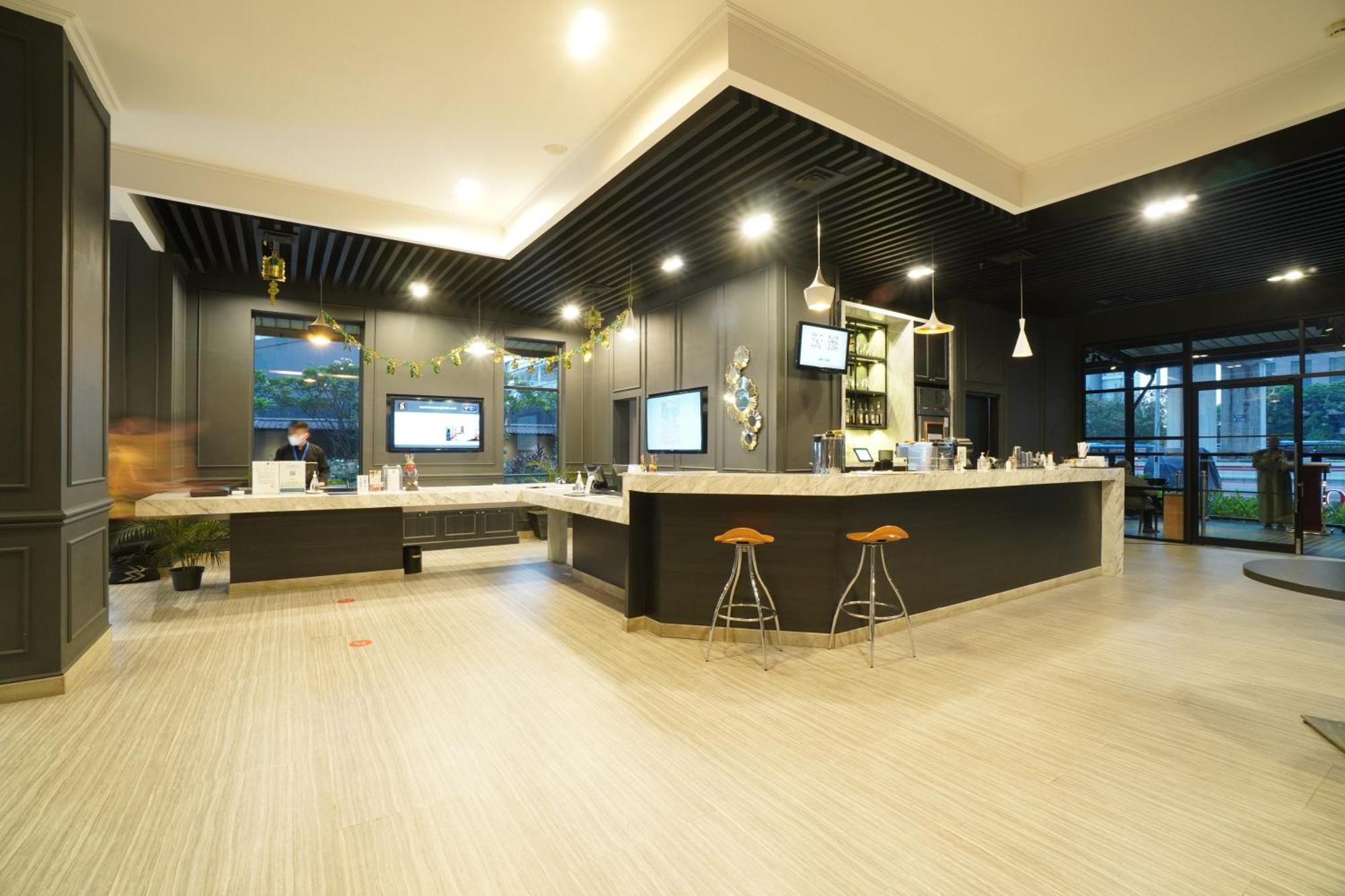 Swiss-Belinn Cawang Jakarta Exterior photo