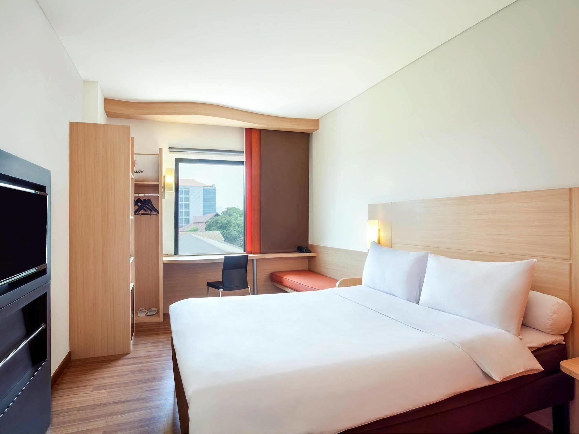 Swiss-Belinn Cawang Jakarta Exterior photo